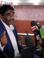 قيادي سوداني ينسحب من المشهد السياسي مستقيلا من جميع مناصبه