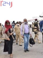 A delegation from the transitional government arrives in Nertiti, Central Darfur