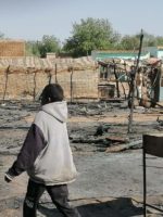 شلل تام بمدينة الجنينة واغلاق البنوك ومحطات الوقود