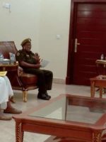 البرهان يسلم النائب العام نتائح تحقيق القوات المسلحة في حادثة 29 رمضان