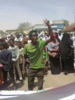 Sudan: protester killed in Khartoum as anti-coup  demonstrations continue in Sudan