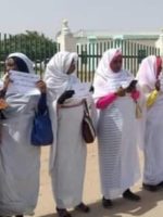 MoE dismisses 13 teachers for taking parts in the teachers' strike