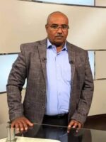 عاجل ..  عبد المنعم ابوادريس نقيبا للصحفيين السودانيين