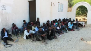 ضبط 30 سودانياً في ليبيا أثناء محاولة عبور المتوسط