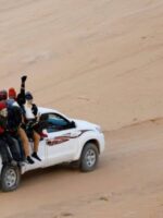 الأمطار والأوضاع الاقتصادية تقع سبل أسر سودانية في الحدود مع ليبيا