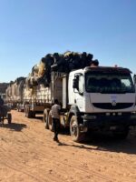 مرور 300 شاحنة إغاثة عبر الطينة إلى دارفور خلال هذا الشهر