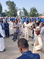 محتجون يغلقون مقر رئاسة المواني البحرية ببورتسودان
