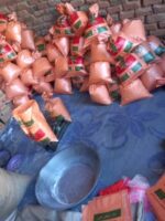 توزيع مواد غذائية للنازحين في بندسي بوسط دارفور