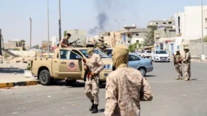 مداهمات في طبرق توقف مئات المهاجرين بينهم سودانيون