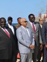 مسؤولون جنوب سودانيون يزورون ميناء تصدير النفط في بورتسودان