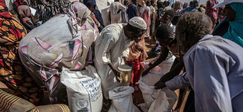 تحذير أممي من نفاد الإغاثة في السودان